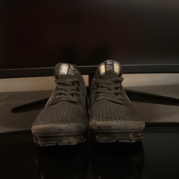 Nike Air Vapormax Flyknit 3 - Picture 2 of 5